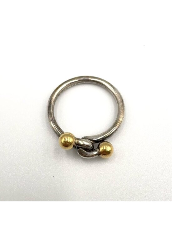Vintage Tiffany & Co 18K Yellow Gold Knot Ring. For Sale at  Tiffany & Co Knot 18k Yellow Gold Silver Ring